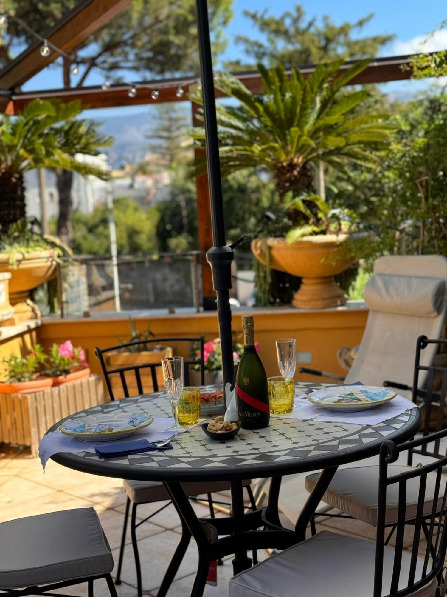 Relais Sorrento Terrace And Relax Bed & Breakfast Exterior foto