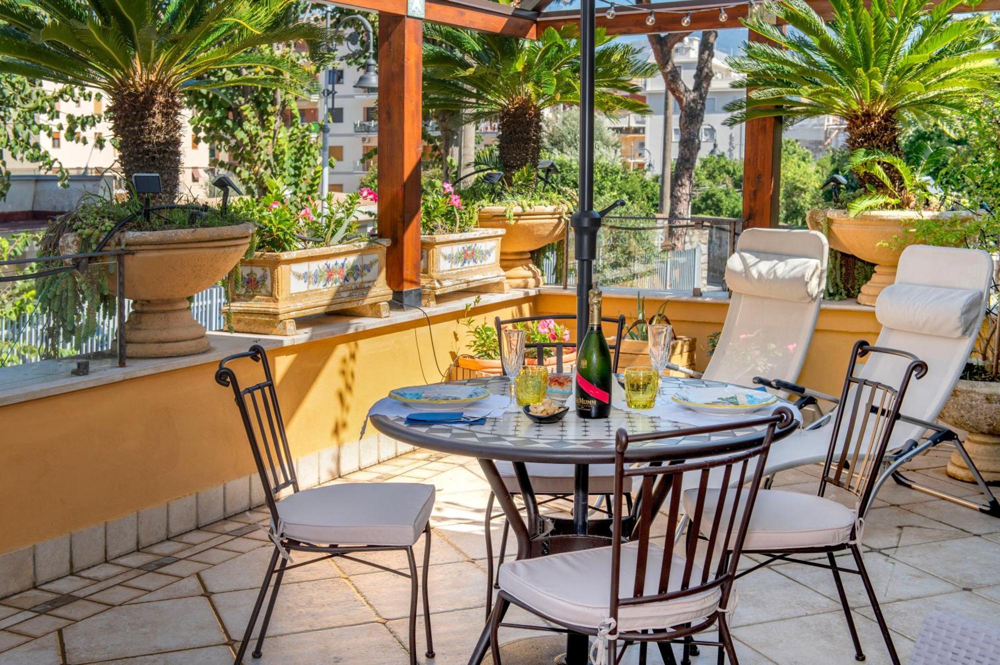 Relais Sorrento Terrace And Relax Bed & Breakfast Exterior foto