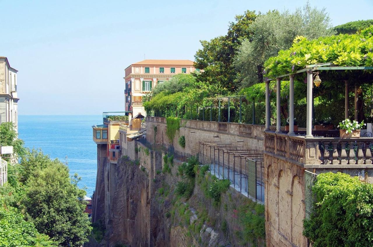 Relais Sorrento Terrace And Relax Bed & Breakfast Exterior foto
